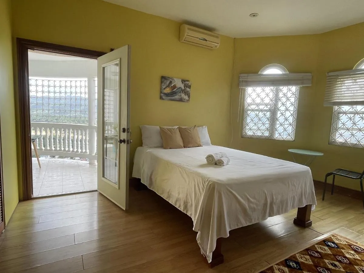 Skyline Suites Sunset Room Home Montego Bay Holiday home